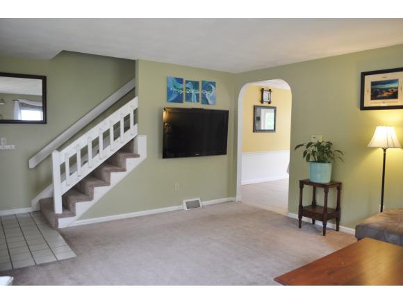 6 Standish Way, Unit 4 Amherst, NH 03031 - Photo 12 of 35 Gallery Image 12