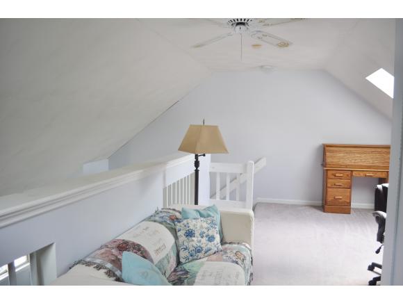 6 Standish Way, Unit 4 Amherst, NH 03031 - Photo 20 of 35 Gallery Image 20