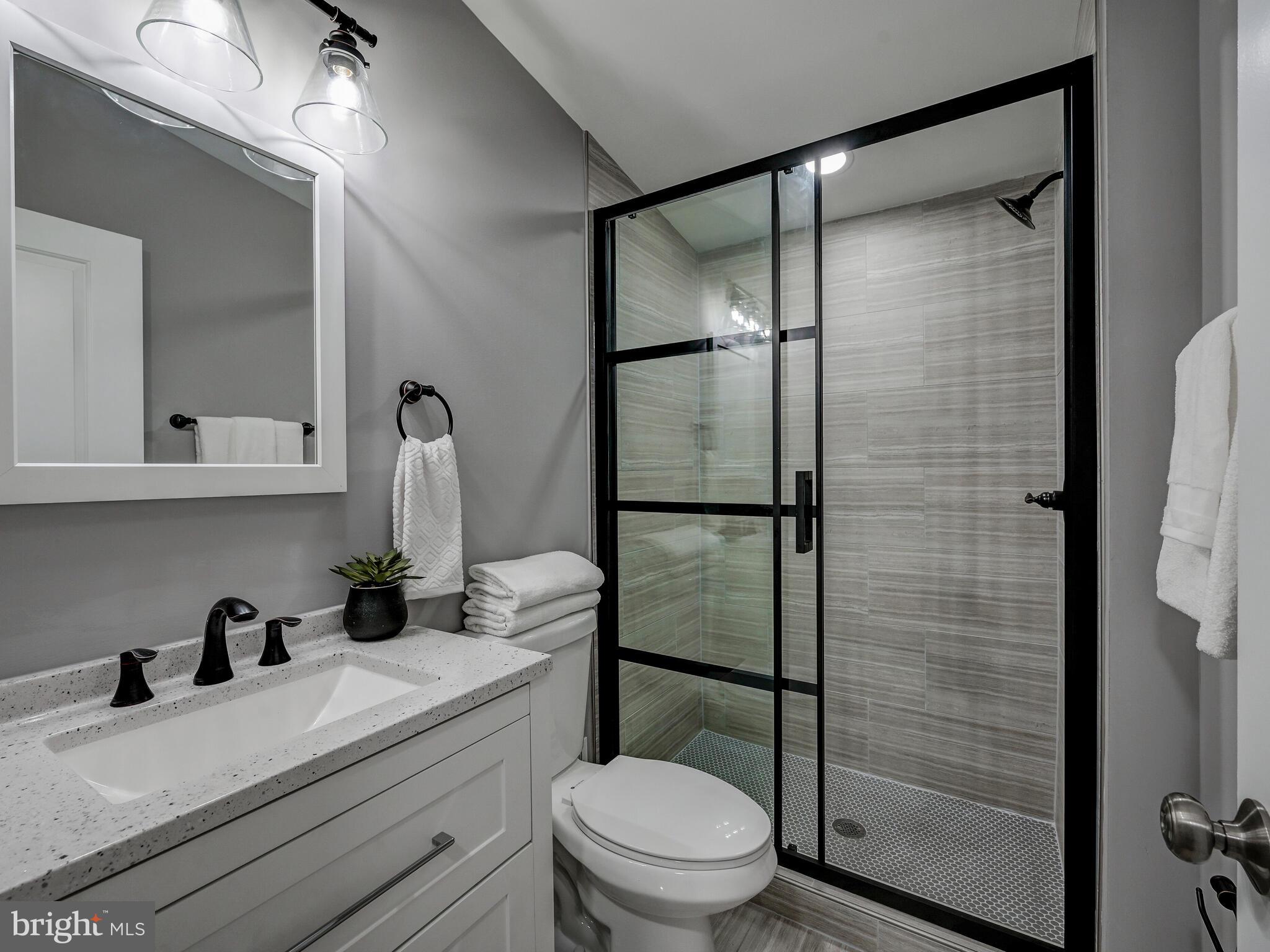 8118 Bullneck Road Baltimore, MD 21222 - Photo 36 of 48 Upstairs Full Bathroom