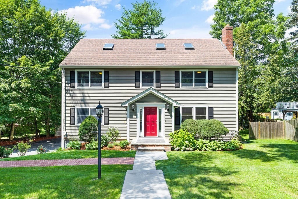 391 Lincoln Street Lexington, MA 02421 - Photo 1 of 30 Gallery Image 1