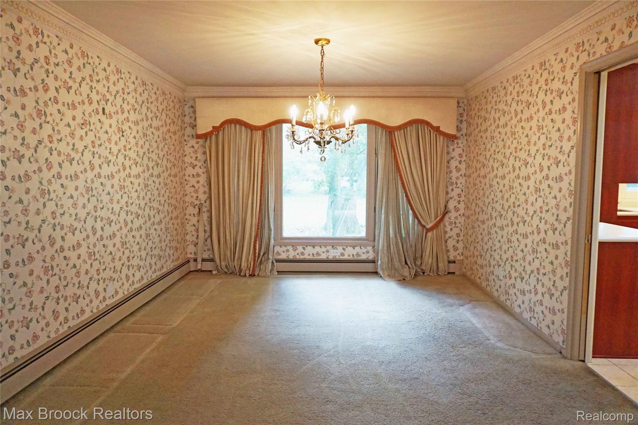 5105 Echo Road Bloomfield Hills, MI 48302 - Photo 5 of 36 DSC02213.jpg
