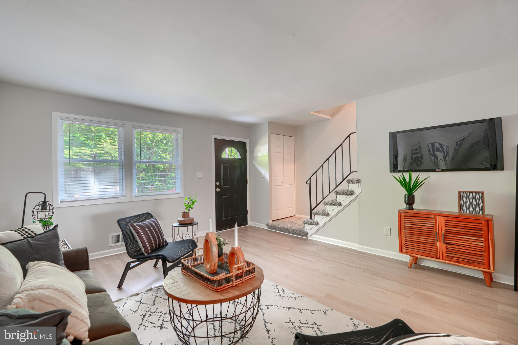 6190 Radecke Avenue Baltimore, MD 21206 - Photo 4 of 39