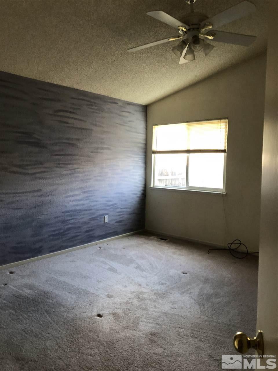 4562 Creekside Circle Reno, NV 89502 - Photo 7 of 9 Photo 7