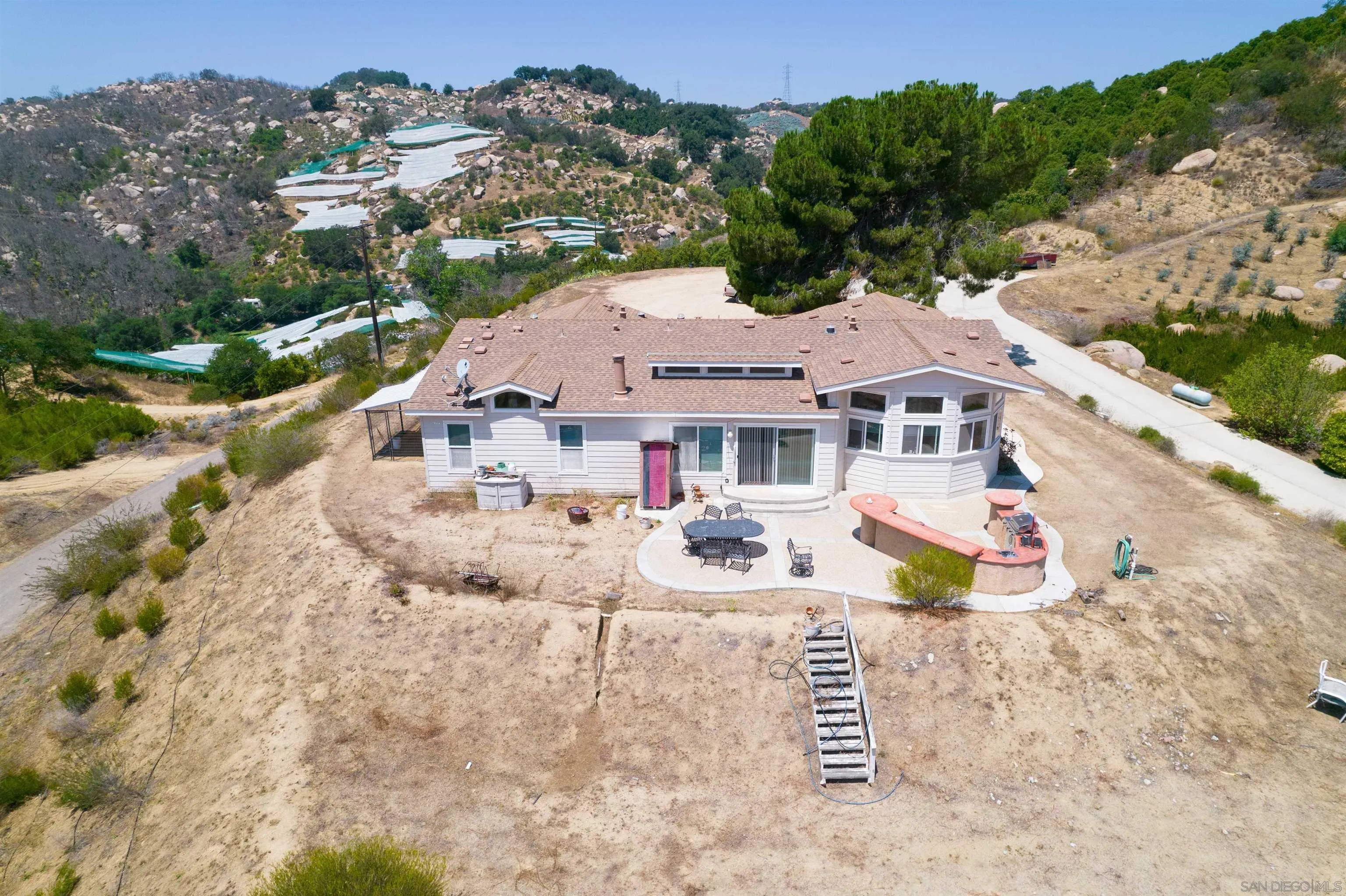 3446 De Luz Heights Road Fallbrook, CA 92028 - Photo 2 of 40 Gallery Image 2