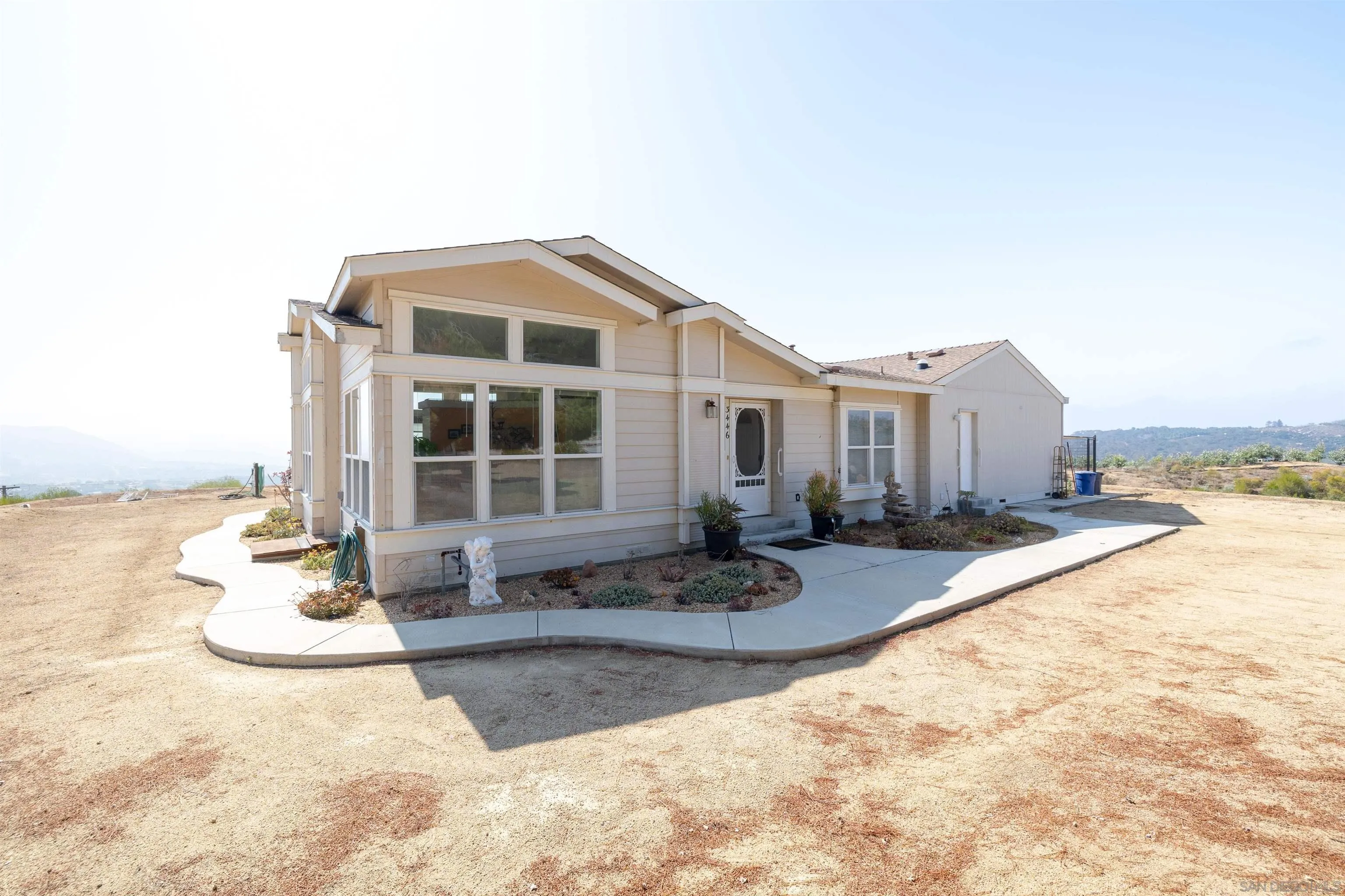 3446 De Luz Heights Road Fallbrook, CA 92028 - Photo 4 of 40 Gallery Image 4