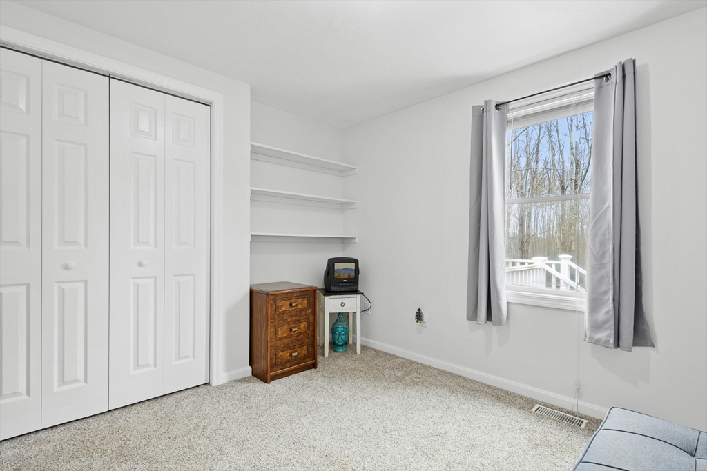 252 Pleasantdale Road Rutland, MA 01543 - Photo 20 of 30 Gallery Image 20