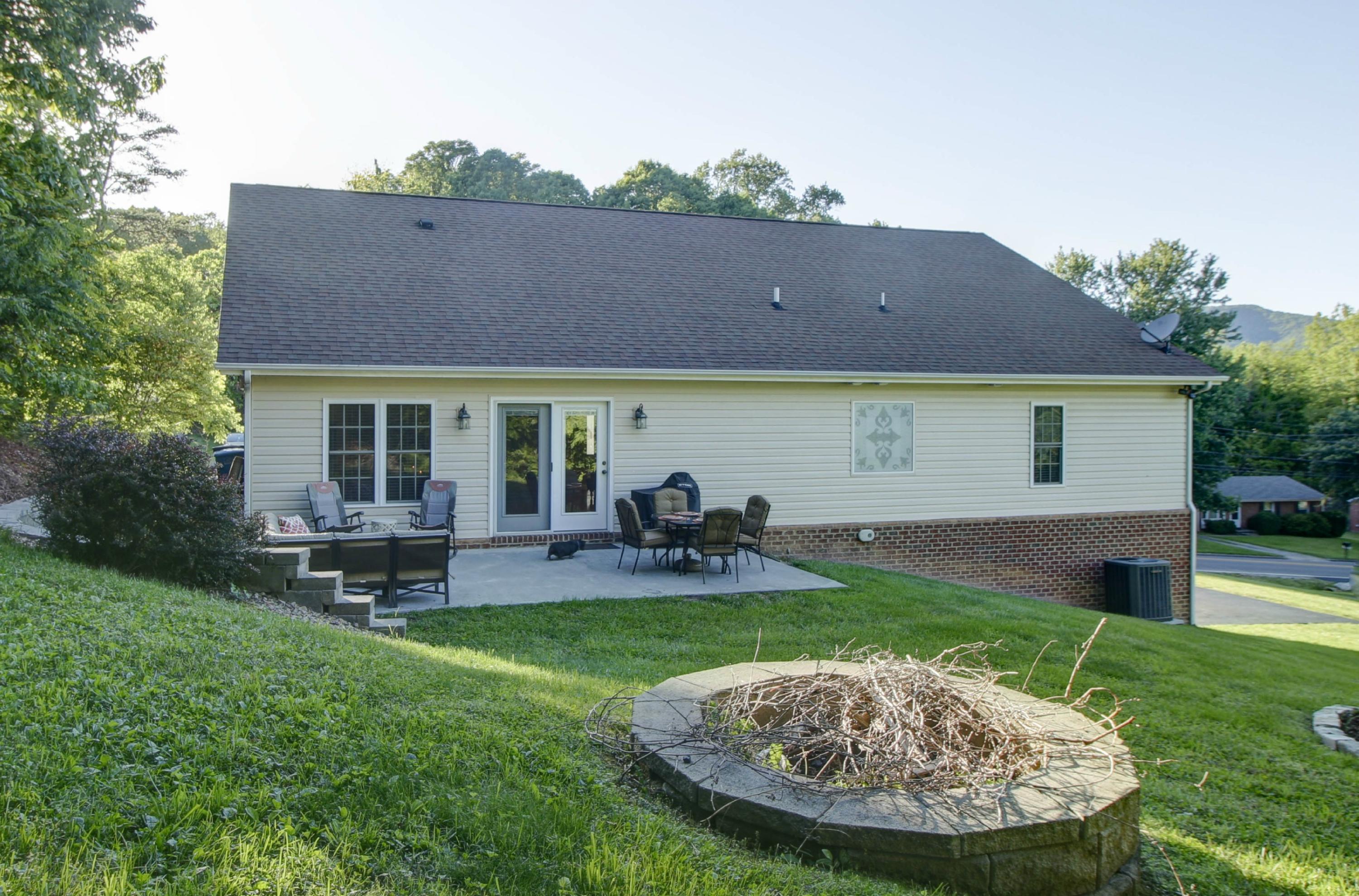 5640 Green Ridge Road Roanoke, VA 24019 - Photo 40 of 47 040-233759-_MG_4574_5_6_5122891