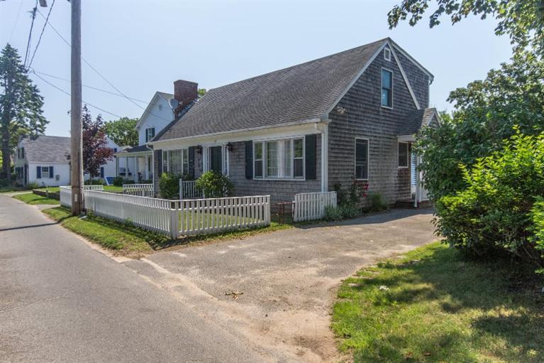 63 Peases Point Way Edgartown, MA 02539 - Photo 1 of 4 Primary Photo