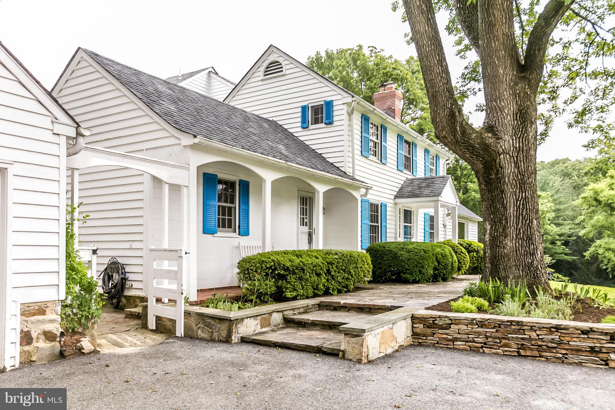 1500 Dunlora Road Baltimore, MD 21204 - Photo 2 of 30 Pristinely Landscaped