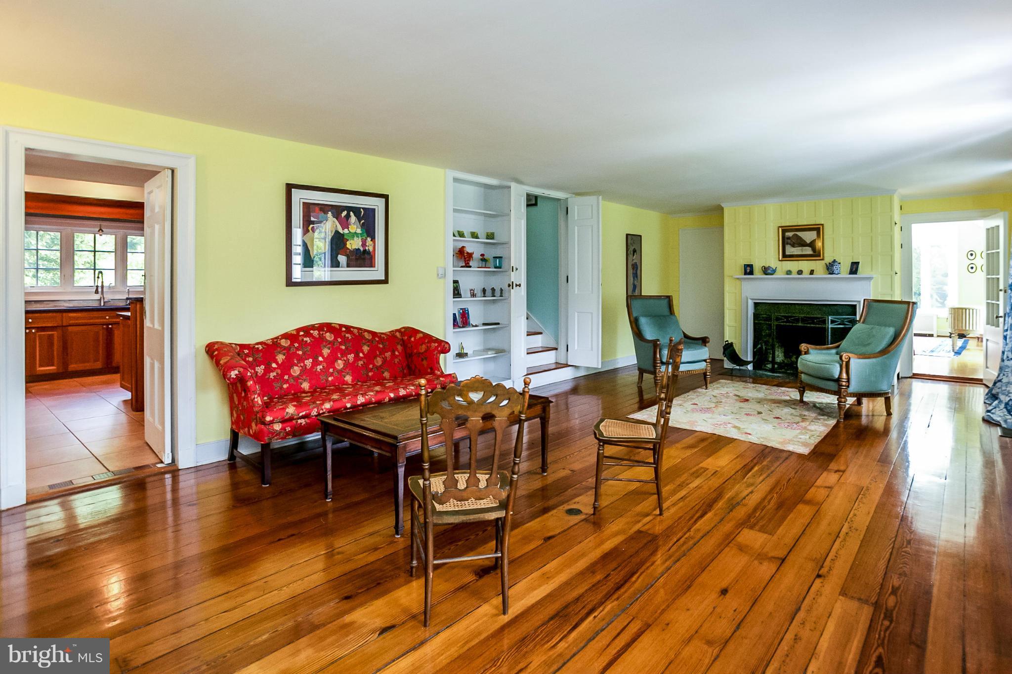1500 Dunlora Road Baltimore, MD 21204 - Photo 3 of 30 Gorgeous Heart Pine Floors