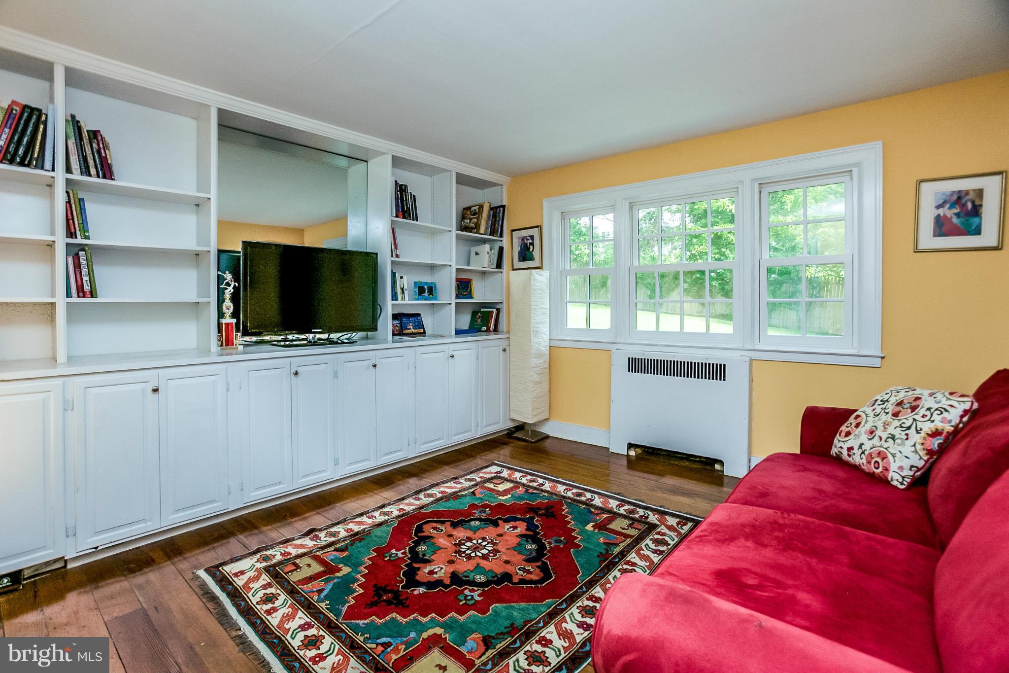 1500 Dunlora Road Baltimore, MD 21204 - Photo 22 of 30 Cozy Fourth Bedroom on Main Level