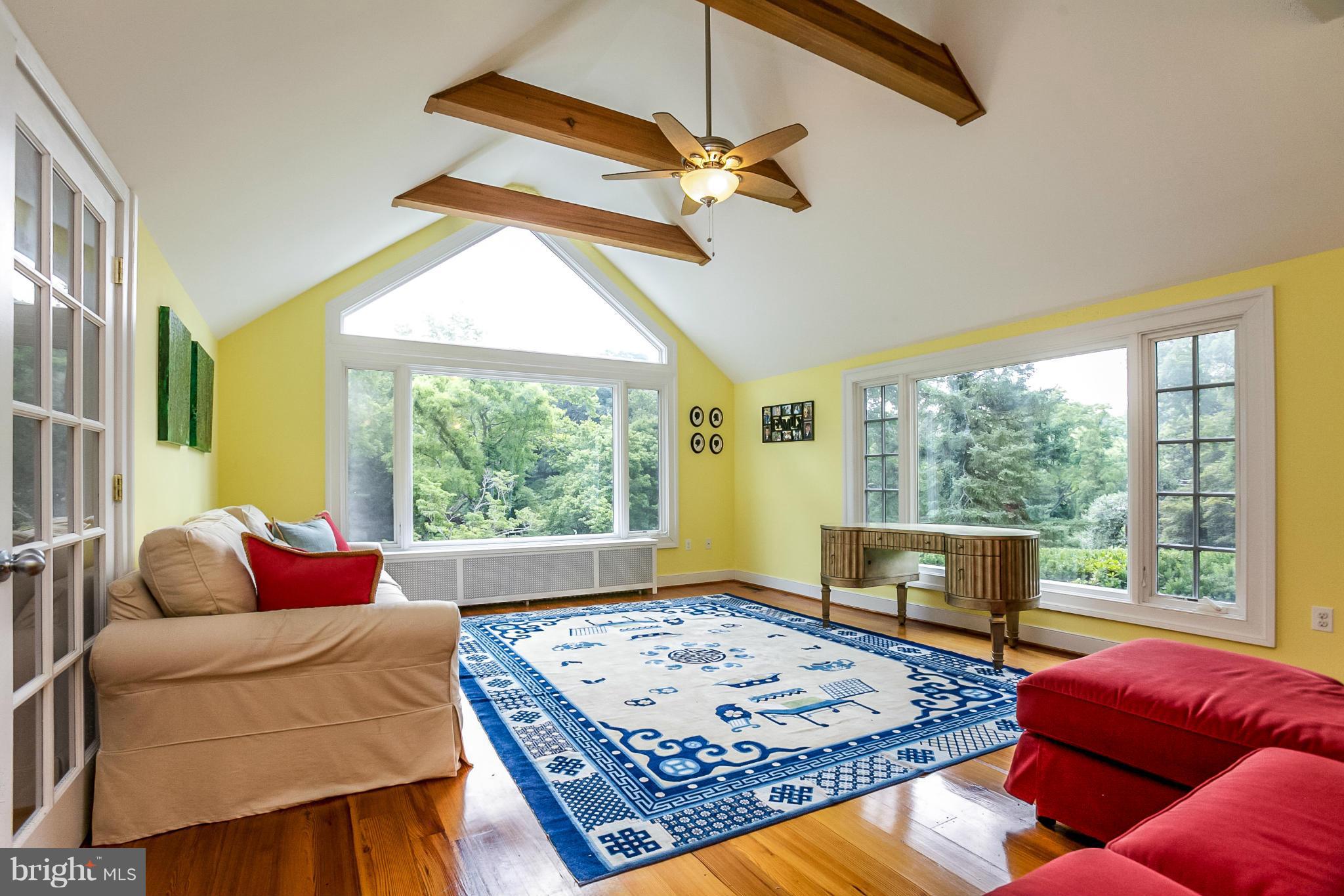 1500 Dunlora Road Baltimore, MD 21204 - Photo 6 of 30 Vaulted Ceilings in Family Room
