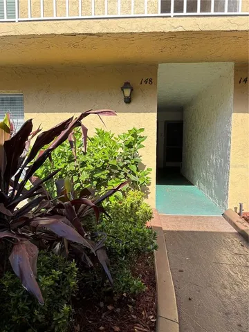 $239,000 | 225 Country Club Drive, Unit E148, Largo, FL 33771