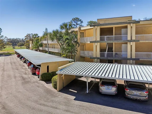 $239,000 | 225 Country Club Drive, Unit E148, Largo, FL 33771