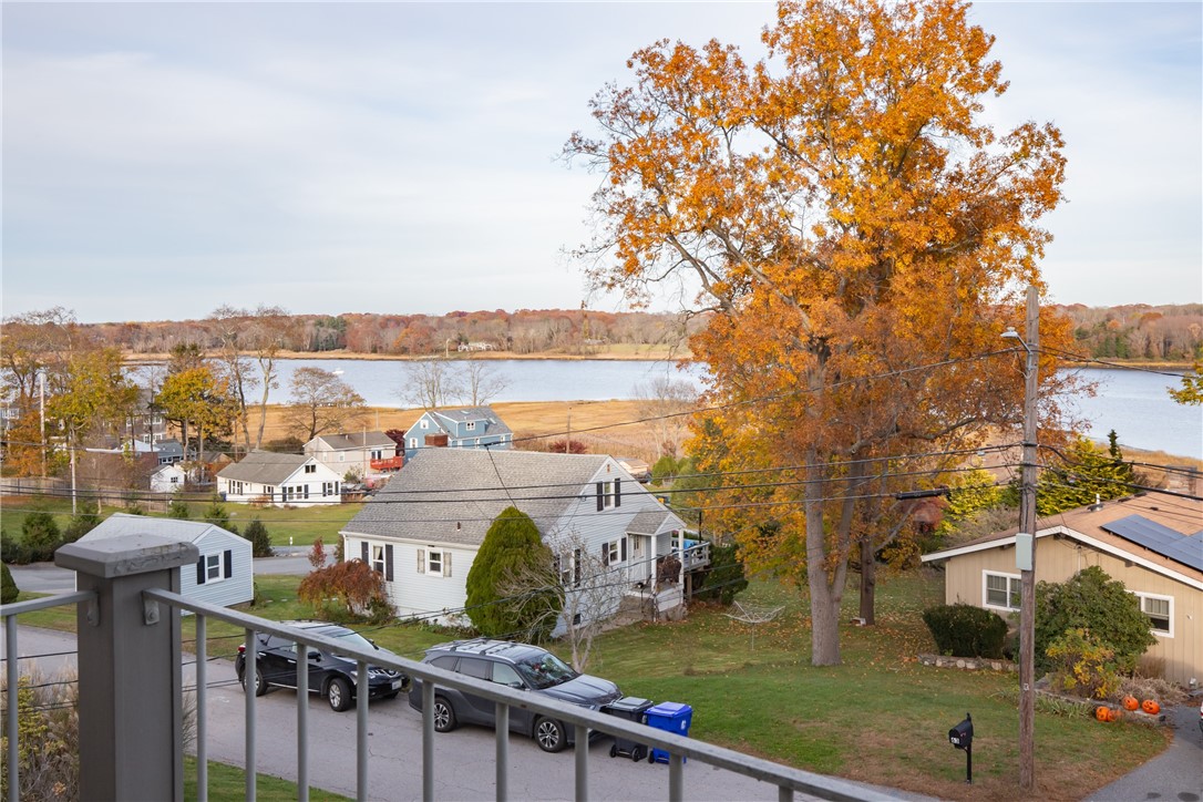 58 Overhill Road Warren, RI 02885 - Photo 30 of 40