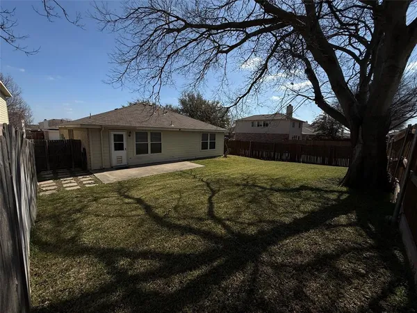 $1,975 | 9301 Goldenview Drive, Fort Worth, TX 76244