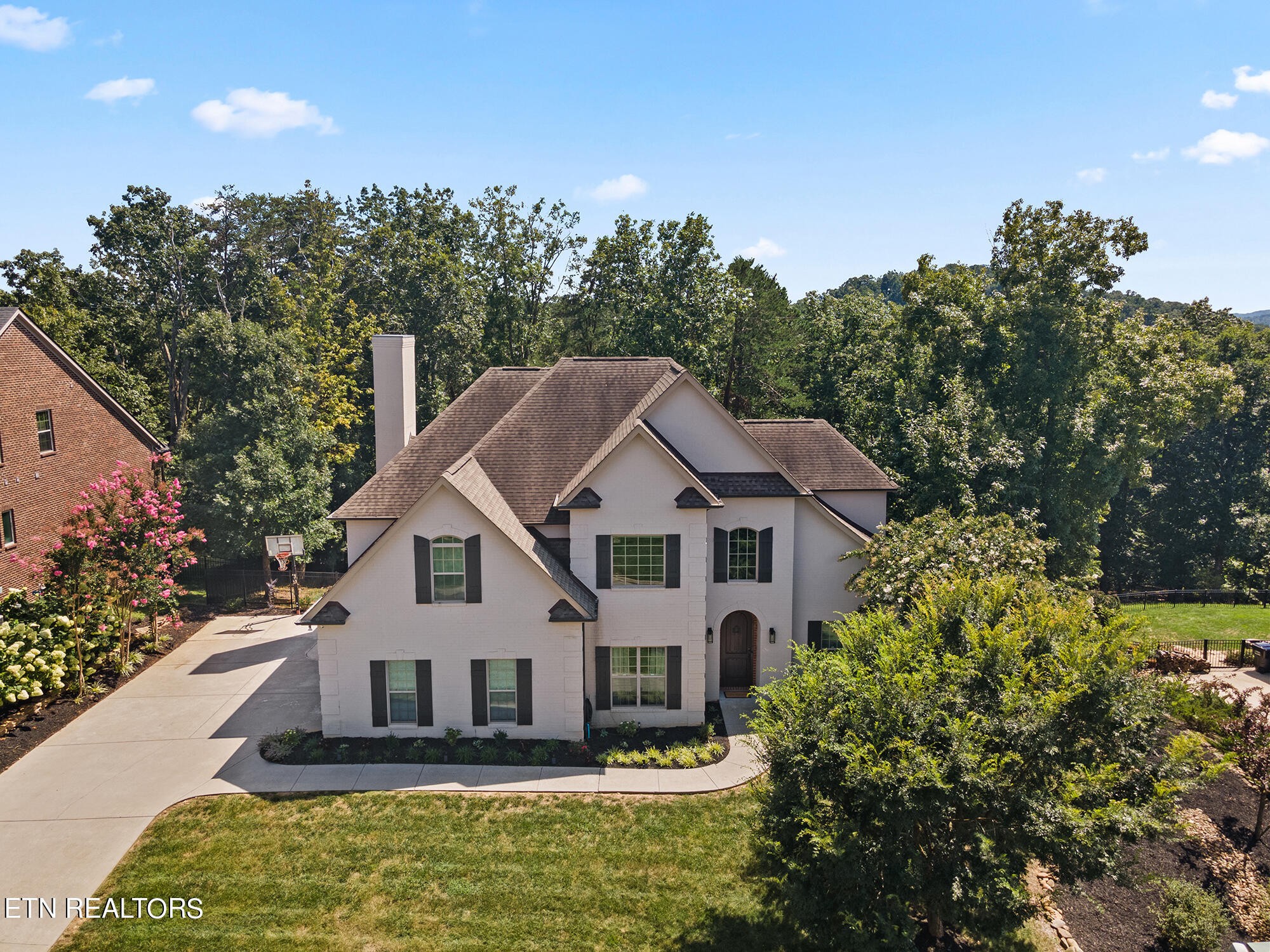 2145 Mystic Ridge Road Knoxville, TN 37922 - Photo 3 of 46 Gallery Image 3