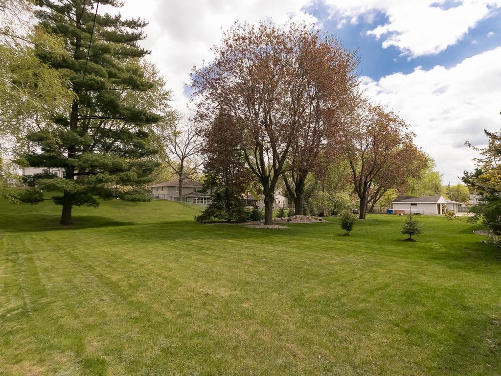 4224 Valley View Road Edina, MN 55424 - Photo 3 of 16