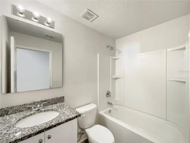 $260,000 | 305 Camellia Court, Kissimmee, FL 34759