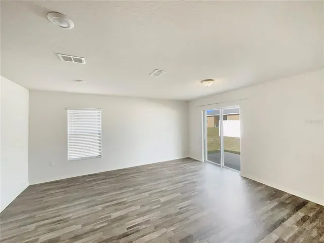 $260,000 | 305 Camellia Court, Kissimmee, FL 34759