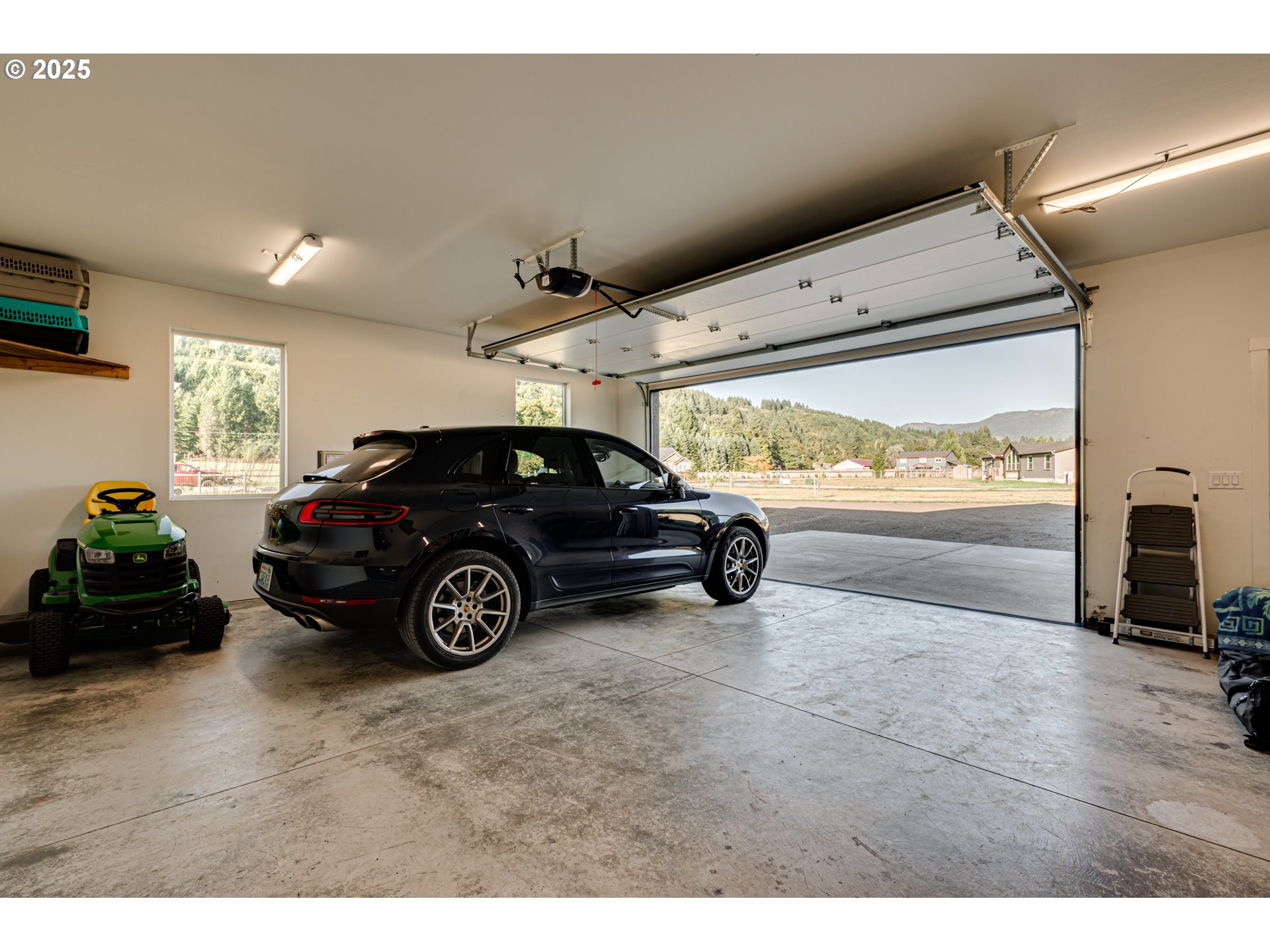 192 Stuart Field Lane Ariel, WA 98603 - Photo 24 of 35 a view of car garage