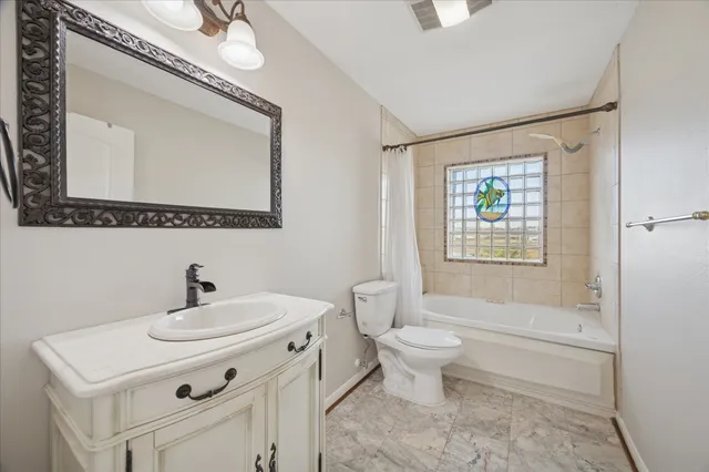 $2,300 | 709 Gale Street, Unit 26, Seabrook, TX 77586