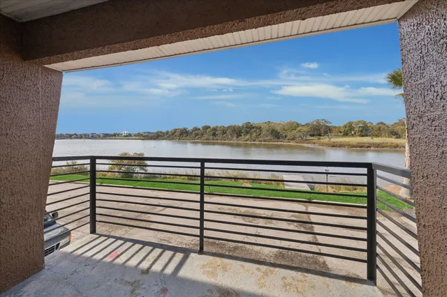 $2,300 | 709 Gale Street, Unit 26, Seabrook, TX 77586