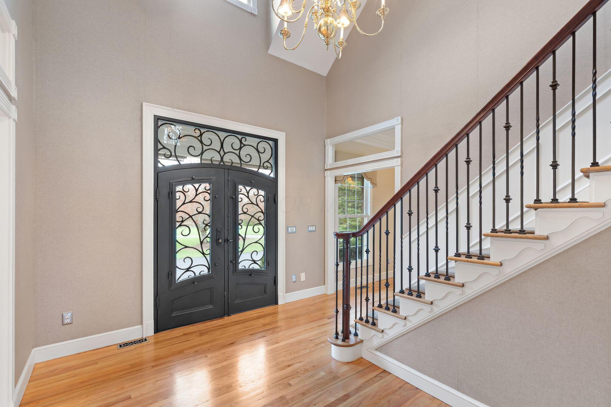 4400 Shull Road New Albany, OH 43054 - Photo 4 of 109 Welcome In!