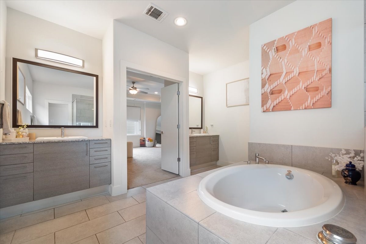 1333 West 22nd Street, Unit F Houston, TX 77008 - Photo 10 of 22