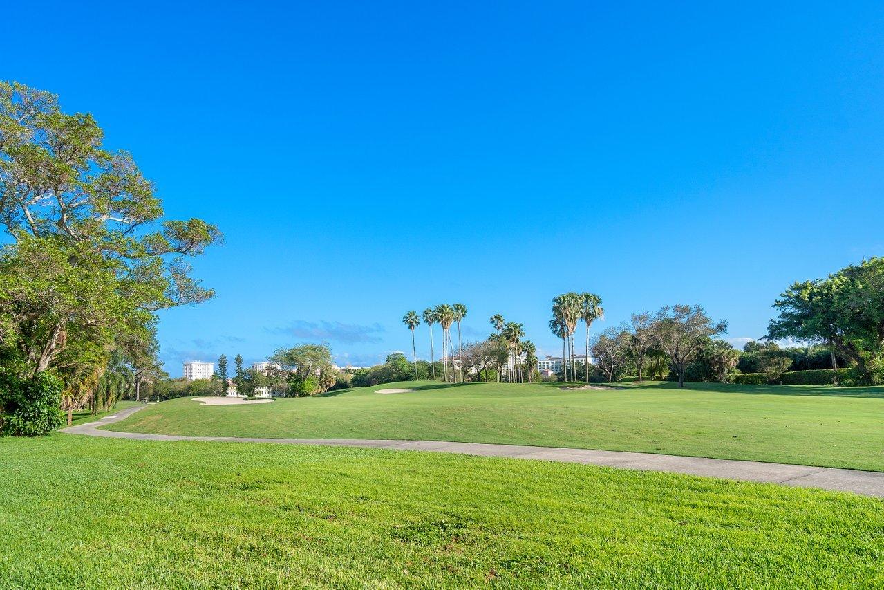250 East Royal Palm Road, Unit 2C Boca Raton, FL 33432 - Photo 26 of 35 Resort course