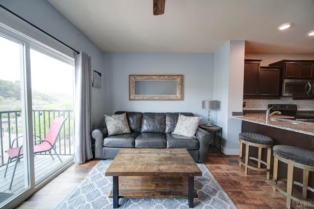 $259,900 | 51 11th Street, Unit 16, Lynchburg, VA 24504