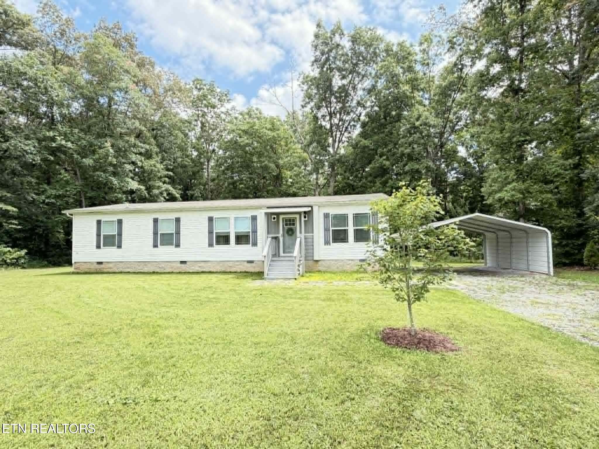 381 Dixon Road Crossville, TN 38571 - Photo 1 of 49