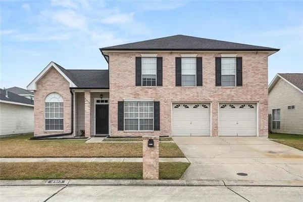 $335,000 | 4913 Liberty Oaks Drive, Marrero, LA 70072