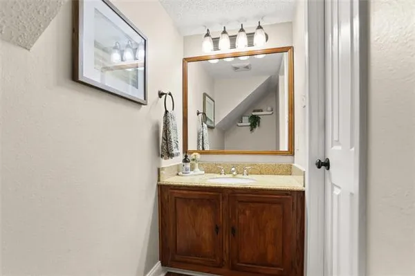 $335,000 | 4913 Liberty Oaks Drive, Marrero, LA 70072