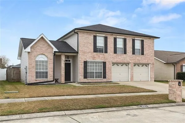 $335,000 | 4913 Liberty Oaks Drive, Marrero, LA 70072