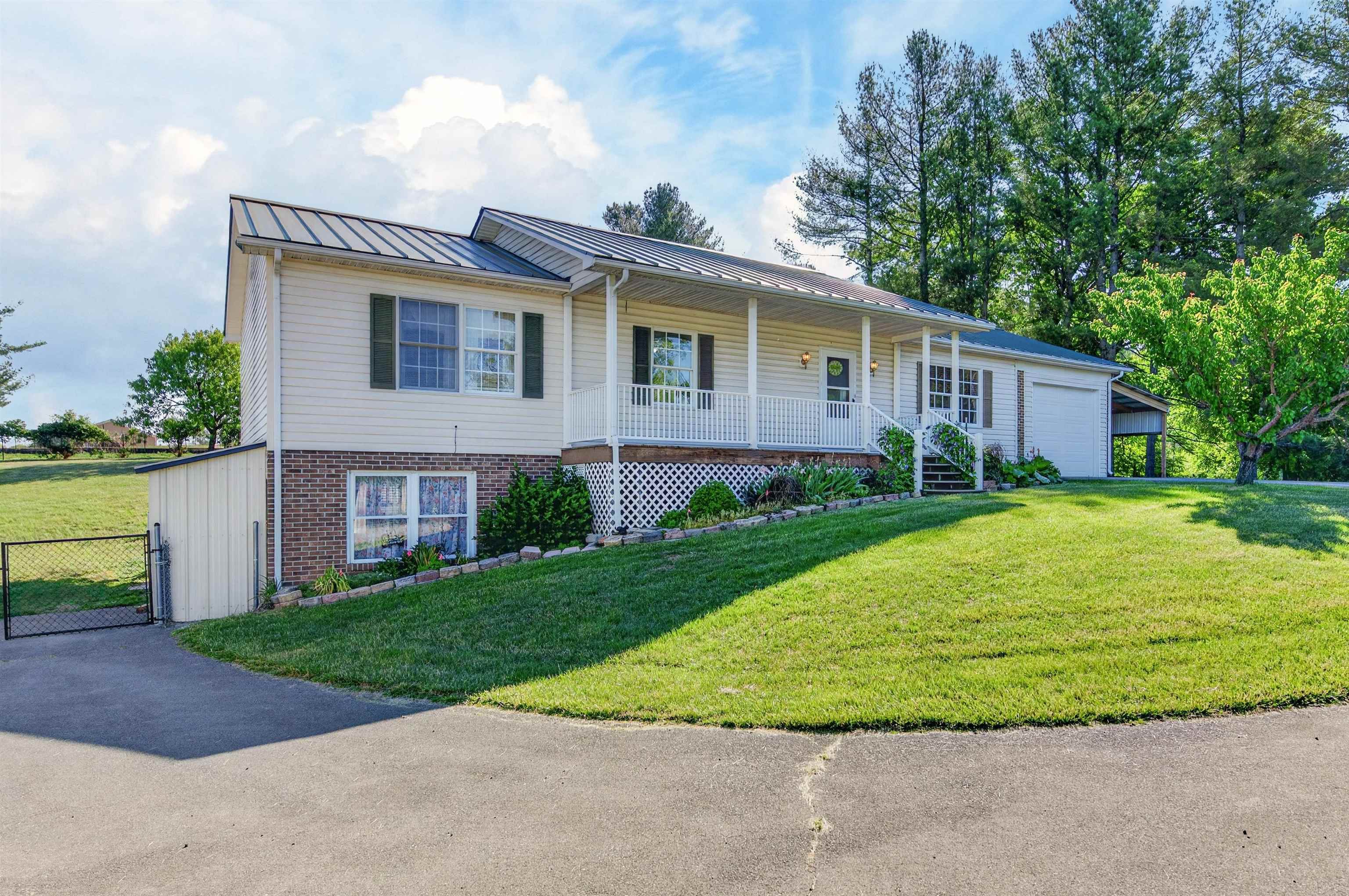2063 Webbs Mill Road North Floyd, VA 24091 - Photo 1 of 102 Gallery Image 1