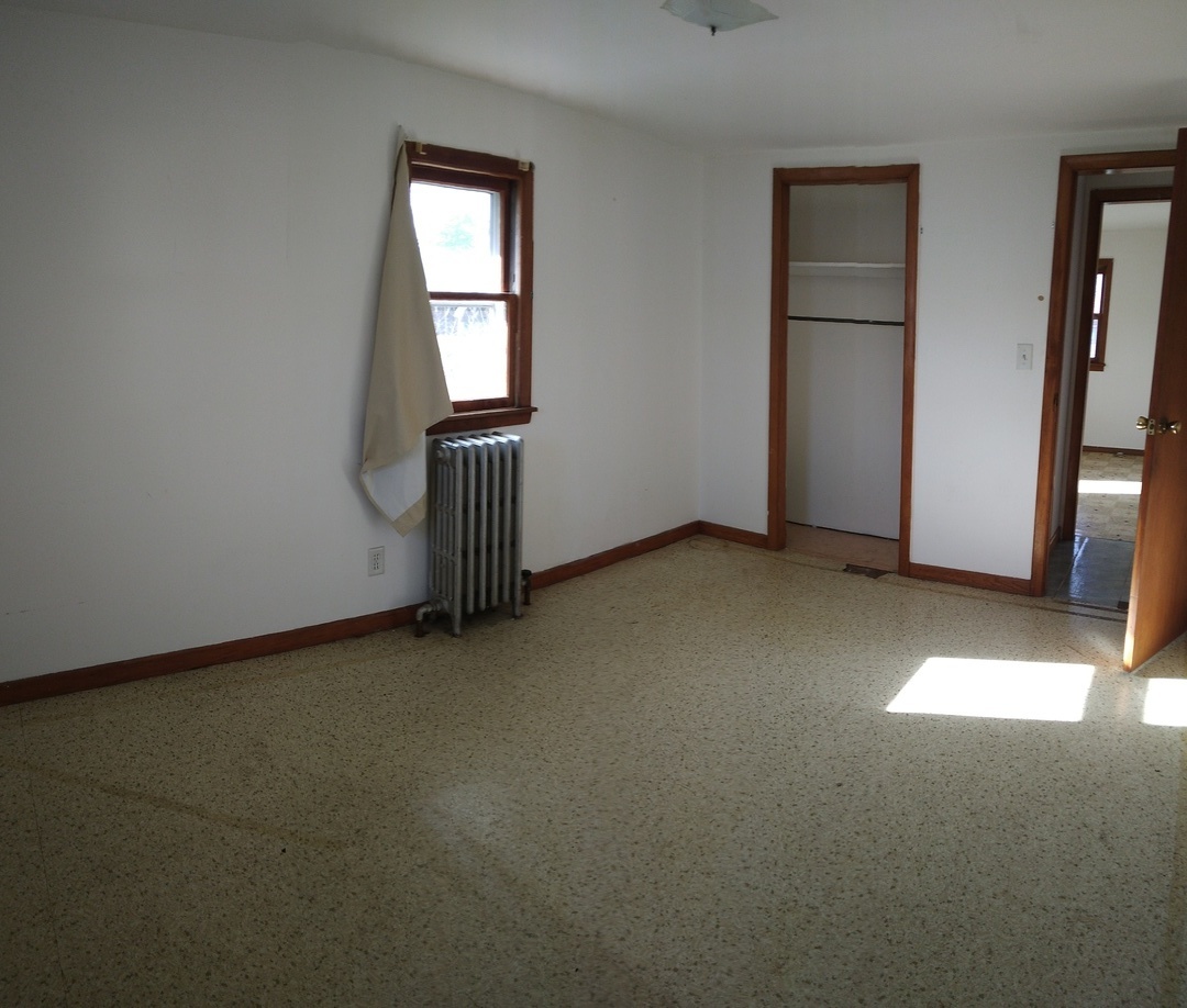 2201 Root Street Crest Hill, IL 60403 - Photo 18 of 27 an empty room with windows