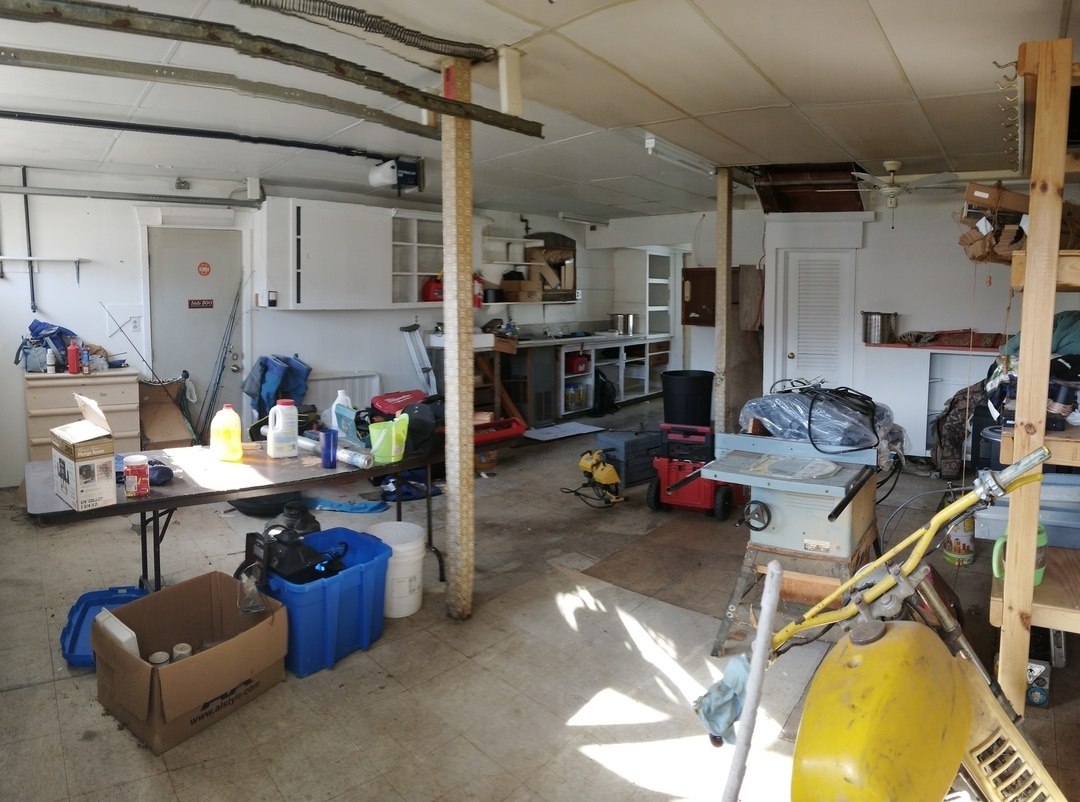 2201 Root Street Crest Hill, IL 60403 - Photo 24 of 27 a view of a room with gym equipment