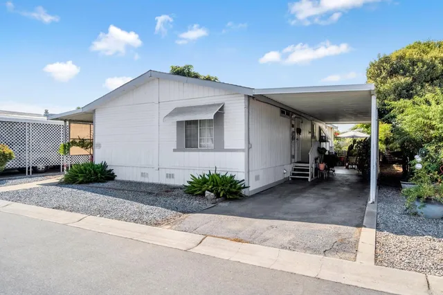 $125,000 | 1218 East Cleveland Avenue, Unit 142, Madera, CA 93638