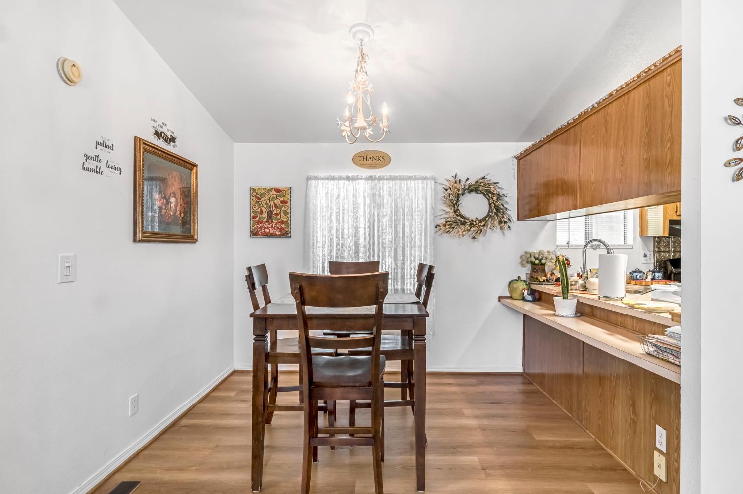 1218 East Cleveland Avenue, Unit 142 Madera, CA 93638 - Photo 8 of 29