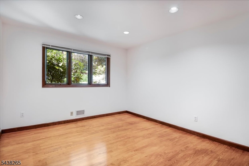 6 Green Hills Road Mendham, NJ 07945 - Photo 30 of 42