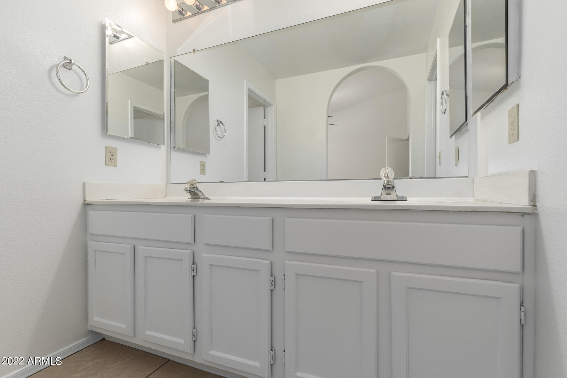 9015 West Granada Road Phoenix, AZ 85037 - Photo 20 of 29 0022-22-Granada