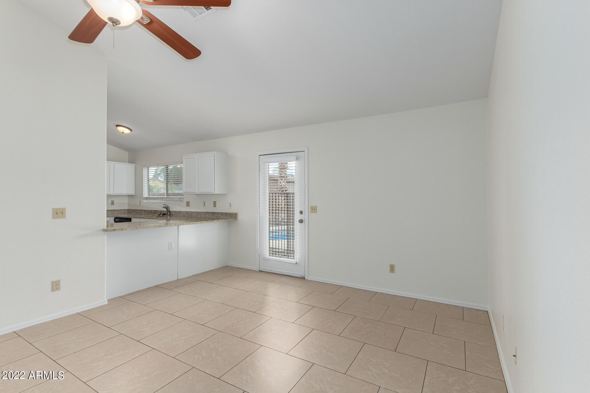 9015 West Granada Road Phoenix, AZ 85037 - Photo 8 of 29 0010-10-Granada