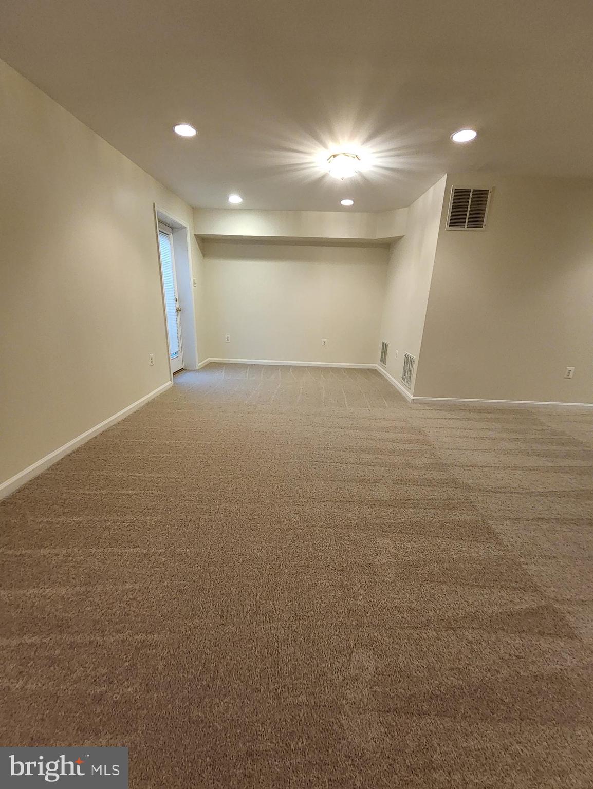 20939 Calais Terrace Ashburn, VA 20147 - Photo 21 of 31 a view of an empty room