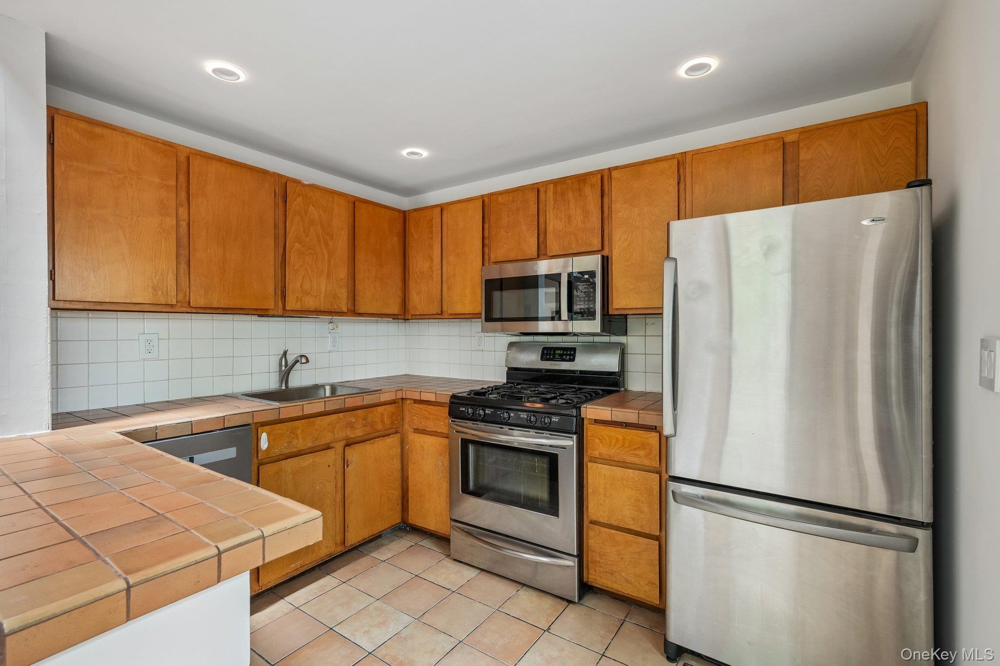 736 Rte 9W Nyack, NY 10960 - Photo 14 of 45 Gallery Image 14