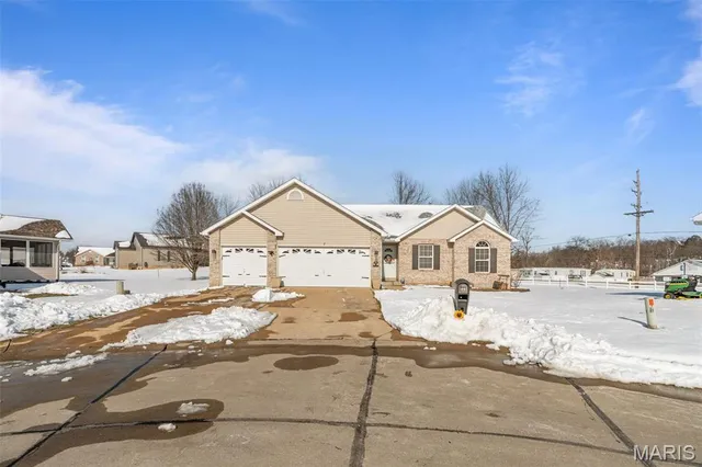$279,900 | 1 Pueblo Circle, Festus, MO 63028