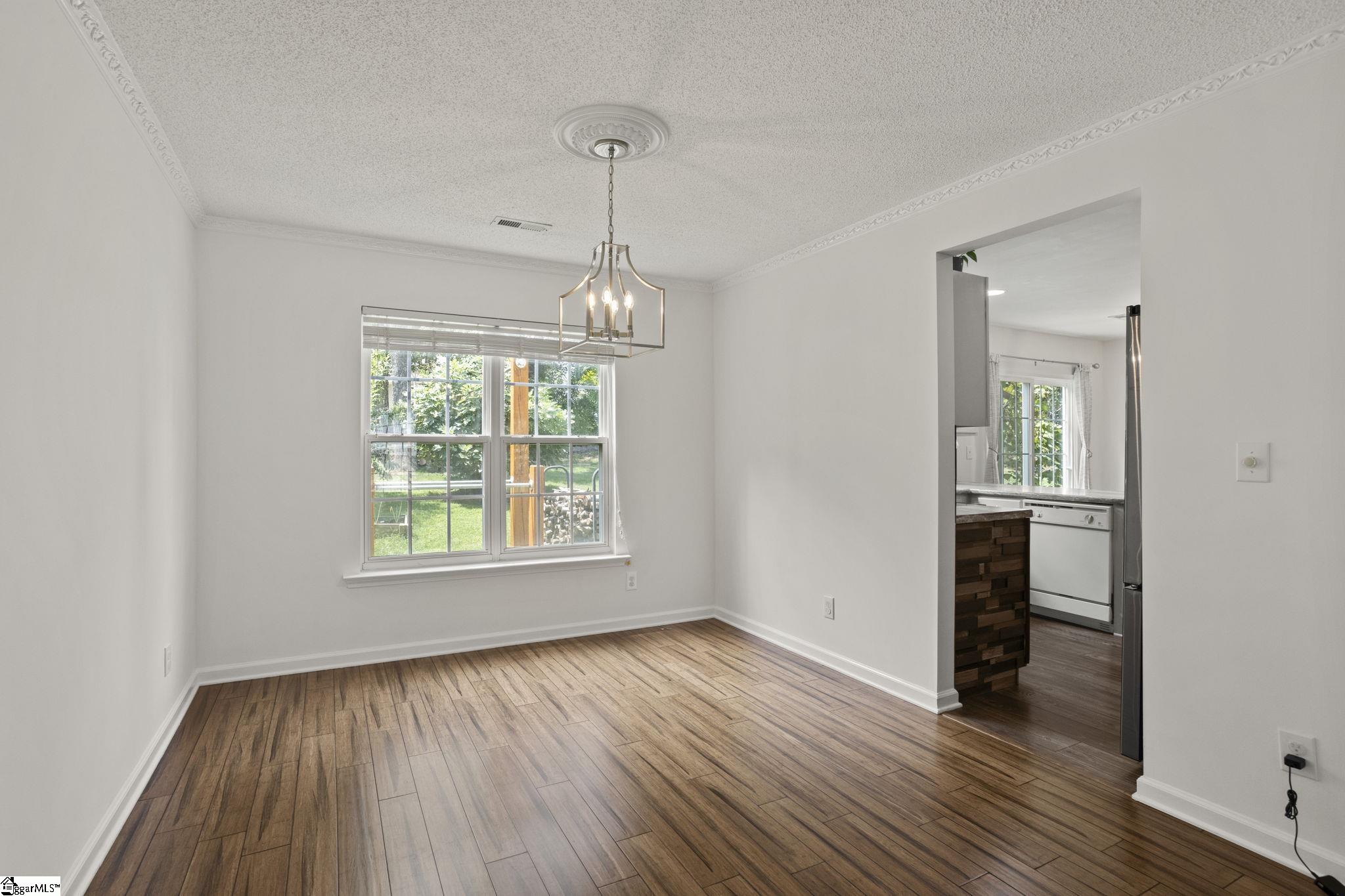 103 Raleigh Court Simpsonville, SC 29681 - Photo 9 of 29 Gallery Image 9