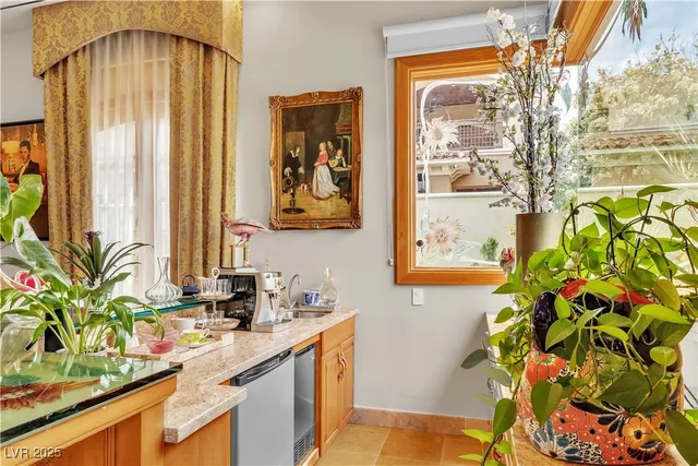 $20,000 | 2733 Red Arrow Drive, Las Vegas, NV 89135