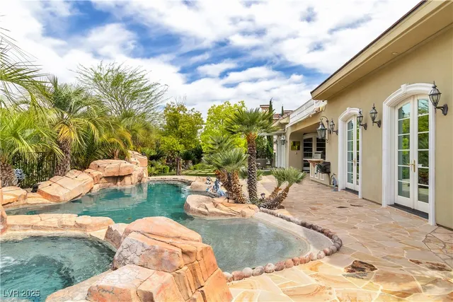 $20,000 | 2733 Red Arrow Drive, Las Vegas, NV 89135