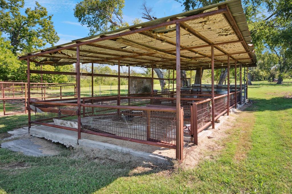6941 Burger Road Aubrey, TX 76227 - Photo 18 of 28 Pig Pen